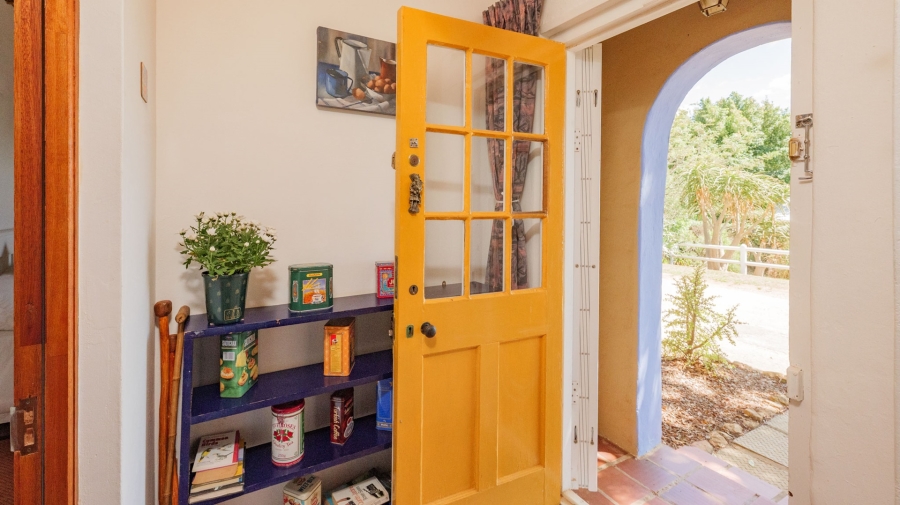 2 Bedroom Property for Sale in Napier Western Cape